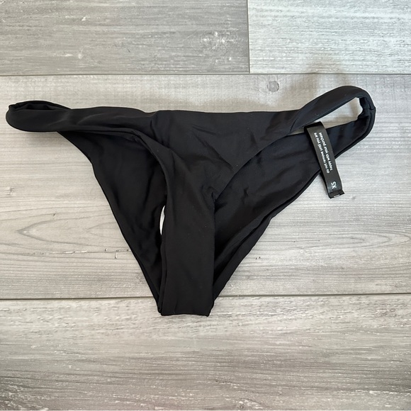 Ark Swimwear Black Bikini Set - Picture 7 of 9